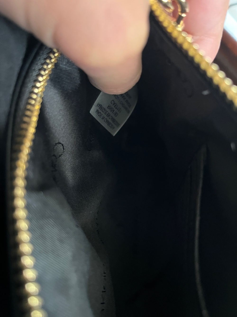 Calvin Klein Black Leather Wristlet with Gold Logo - Picture 2 of 11
